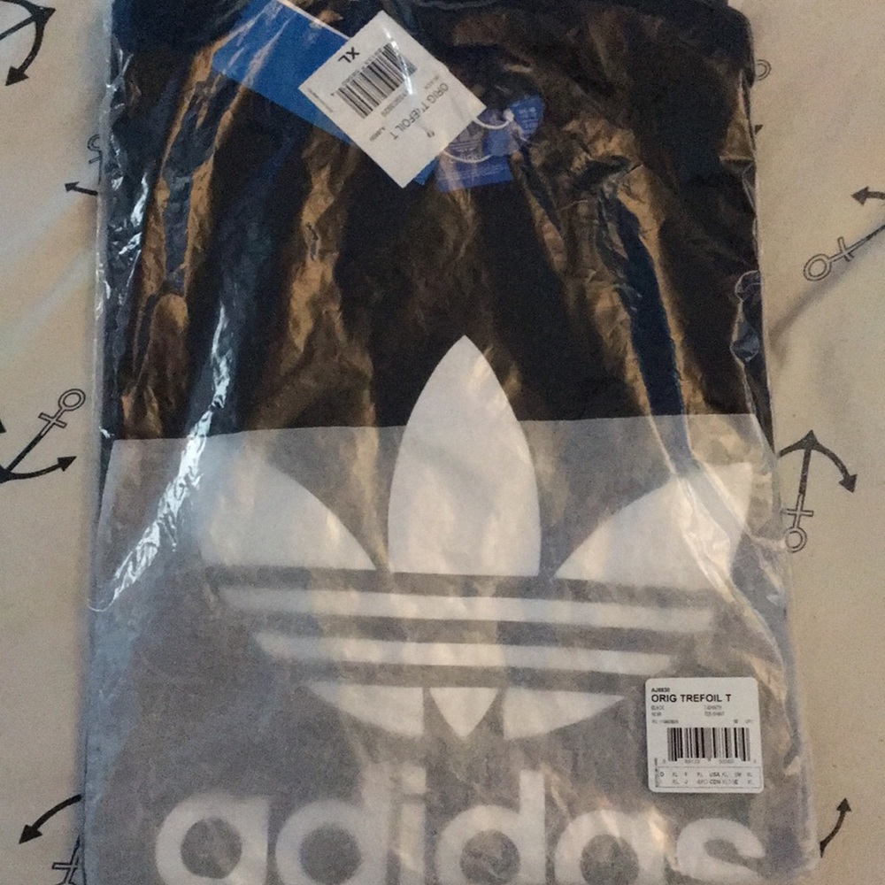 Adidas original trefoil t shirt